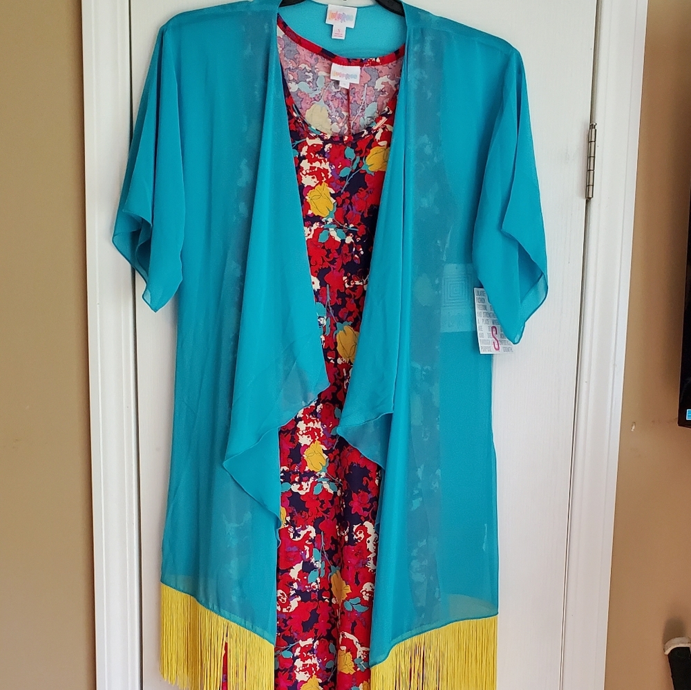 LuLaRoe Monroe and Dani